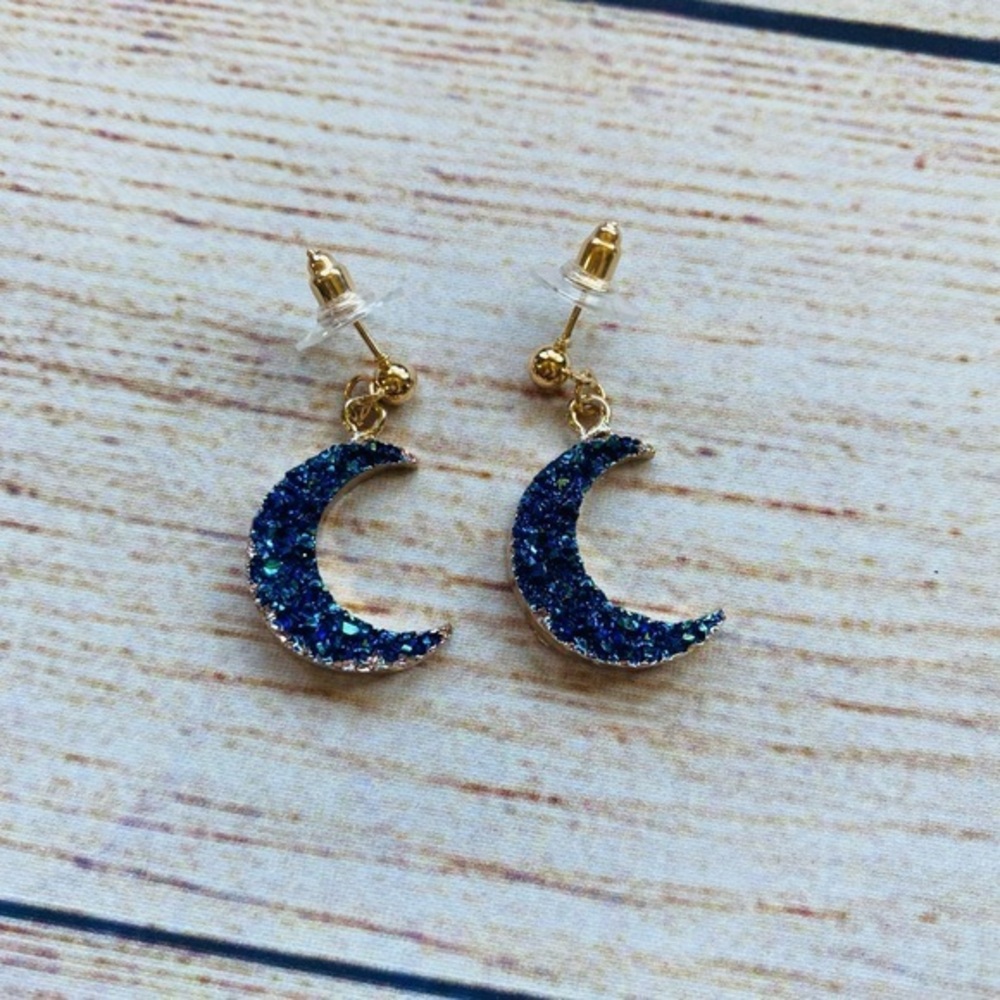 🌙 Moon Drop 🌙 earrings